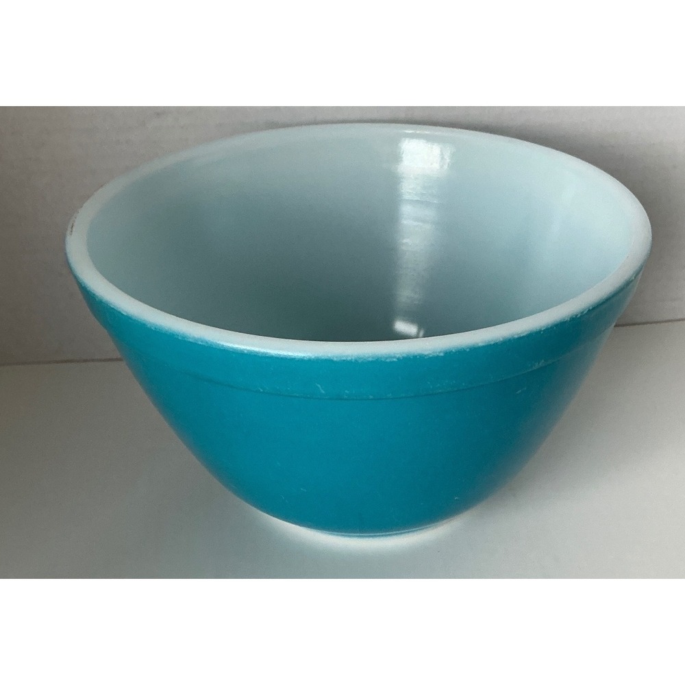 Pyrex Vintage Turquoise Blue Milk Glass Mixing Bowl 401 1.5 Pint Retro Kitchen